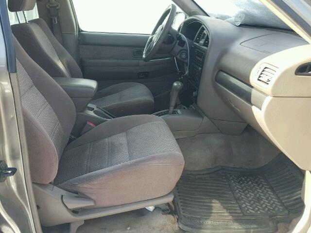 JN8DR09Y34W904884 - 2004 NISSAN PATHFINDER SILVER photo 5