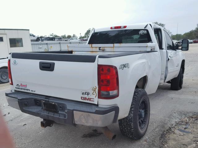 1GT4K1B66AF115235 - 2010 GMC SIERRA K25 WHITE photo 4