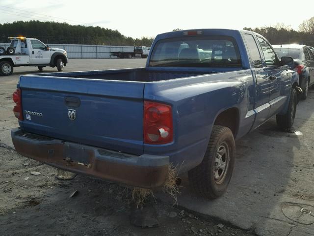 1D7HE22K16S664552 - 2006 DODGE DAKOTA ST BLUE photo 4