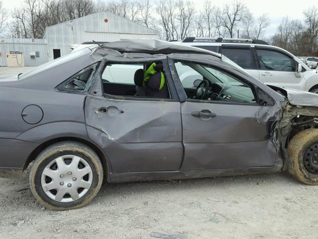 1FAFP34N07W105924 - 2007 FORD FOCUS ZX4 GRAY photo 9