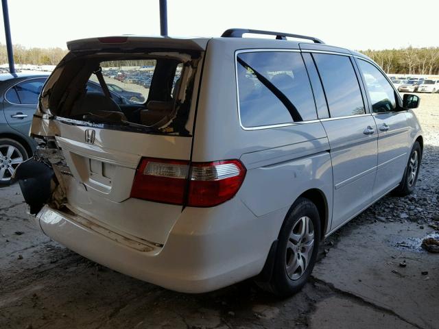 5FNRL386X6B049936 - 2006 HONDA ODYSSEY EX WHITE photo 4