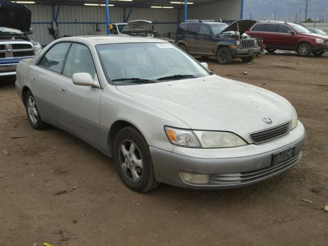 JT8BF28G1W5049223 - 1998 LEXUS ES 300 SILVER photo 1