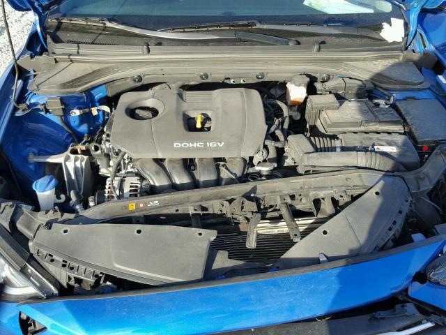 KMHD84LF6HU369205 - 2017 HYUNDAI ELANTRA SE BLUE photo 7