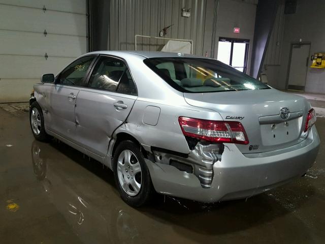 4T1BF3EK0BU171812 - 2011 TOYOTA CAMRY BASE SILVER photo 3