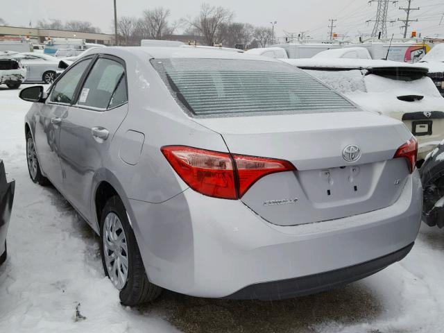 5YFBURHE2HP676694 - 2017 TOYOTA COROLLA L SILVER photo 3