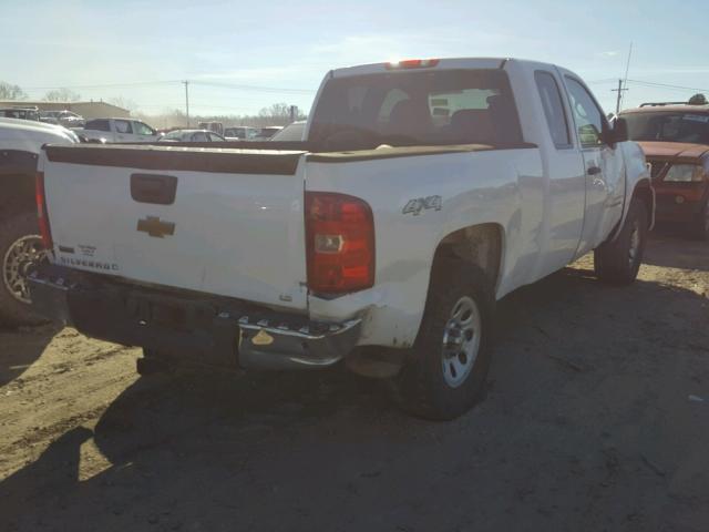 1GCRKPE32BZ395536 - 2011 CHEVROLET SILVERADO WHITE photo 4