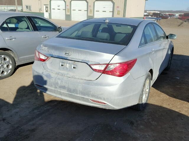 5NPEB4AC5BH206131 - 2011 HYUNDAI SONATA GLS GRAY photo 4