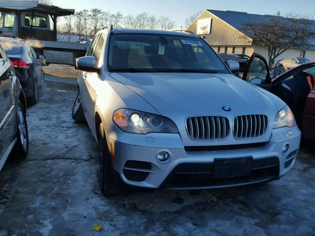 5UXZV4C54DL992556 - 2013 BMW X5 XDRIVE3 GRAY photo 2