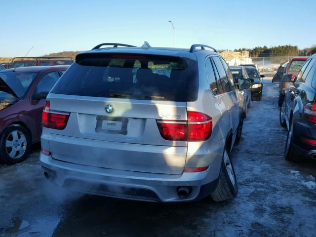 5UXZV4C54DL992556 - 2013 BMW X5 XDRIVE3 GRAY photo 4