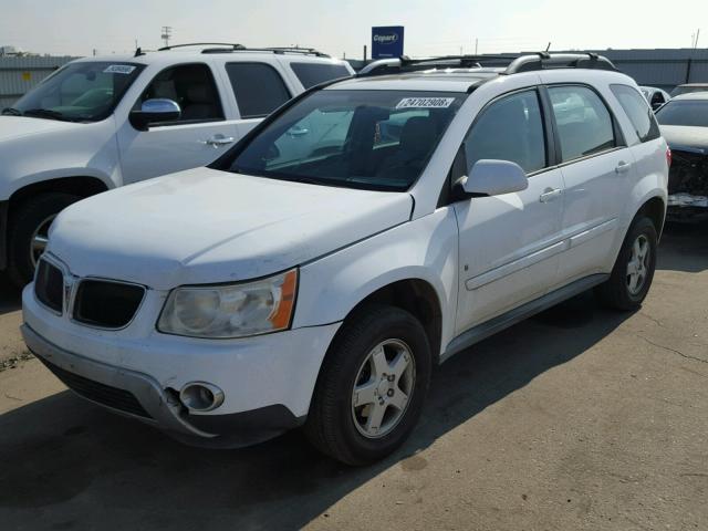 2CKDL63F176248165 - 2007 PONTIAC TORRENT WHITE photo 2