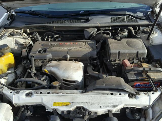 JTDBE32KX20056556 - 2002 TOYOTA CAMRY LE WHITE photo 7