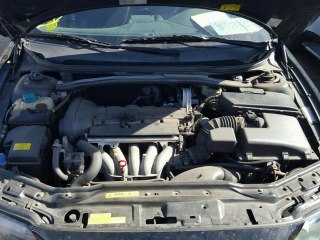 YV1SW61T132304833 - 2003 VOLVO V70 Czarny zdjęcie 7