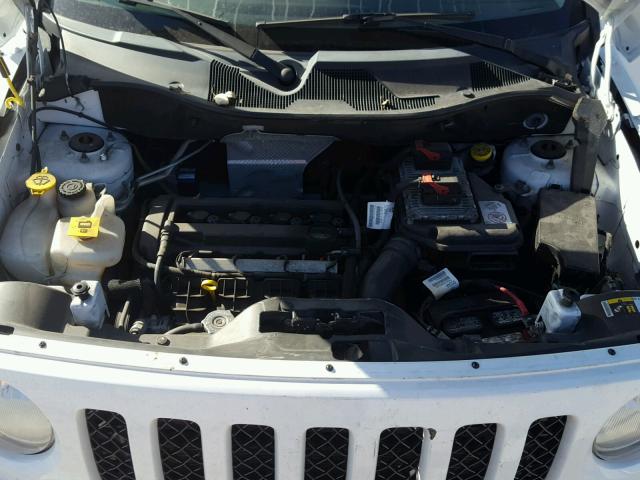 1C4NJPBAXFD428130 - 2015 JEEP PATRIOT SP WHITE photo 7