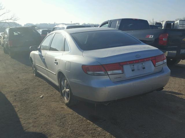 KMHFC46F56A068992 - 2006 HYUNDAI AZERA SE SILVER photo 3