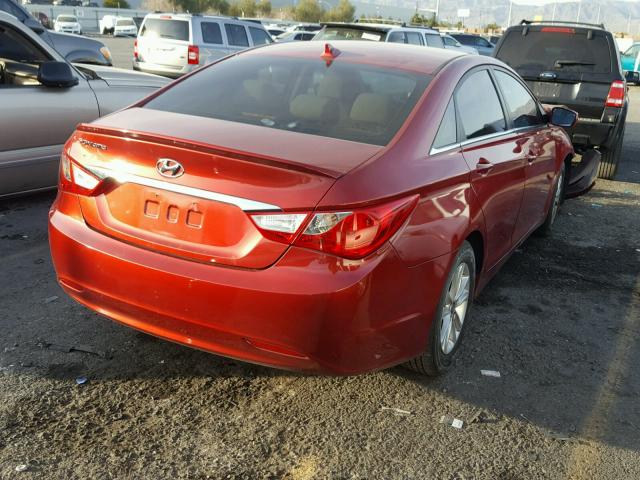 5NPEB4AC5DH665498 - 2013 HYUNDAI SONATA GLS RED photo 4