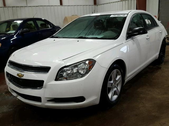 1G1ZB5EBXA4138625 - 2010 CHEVROLET MALIBU LS WHITE photo 2