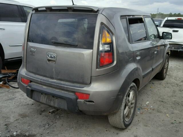 KNDJT2A29A7176352 - 2010 KIA SOUL + GRAY photo 4