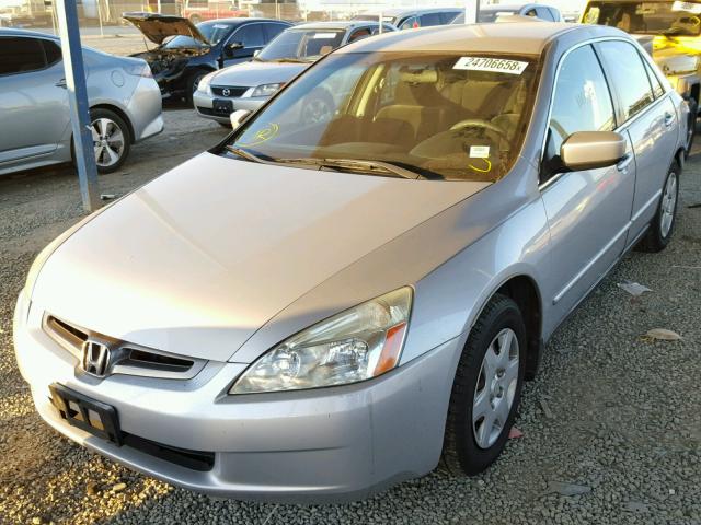 1HGCM56405A165719 - 2005 HONDA ACCORD LX SILVER photo 2