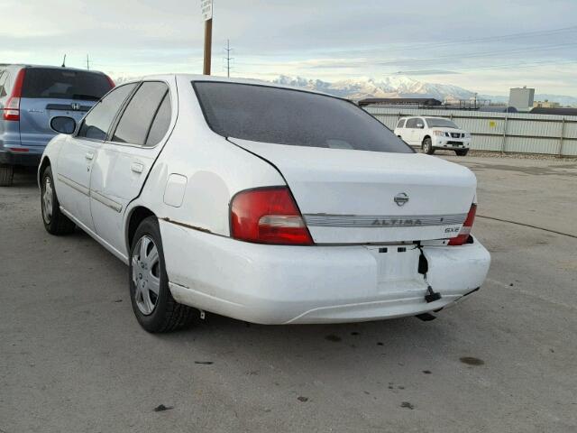 1N4DL01D2YC207595 - 2000 NISSAN ALTIMA XE WHITE photo 3