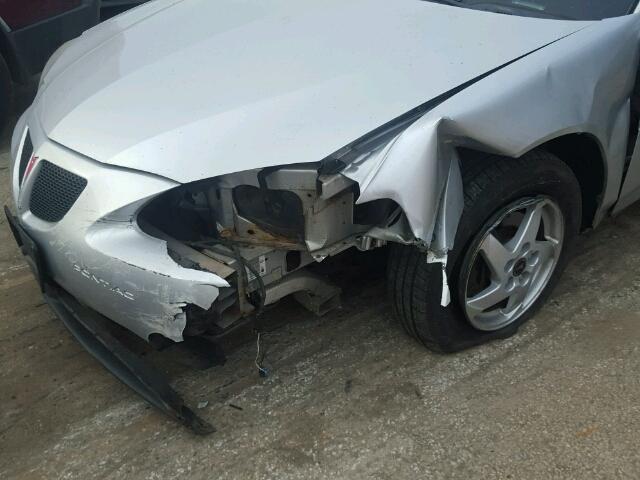2G2WP522841303155 - 2004 PONTIAC GRAND PRIX SILVER photo 9