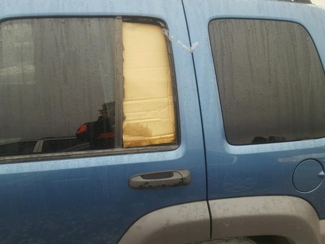 1J4GL48K34W282991 - 2004 JEEP LIBERTY SP BLUE photo 9