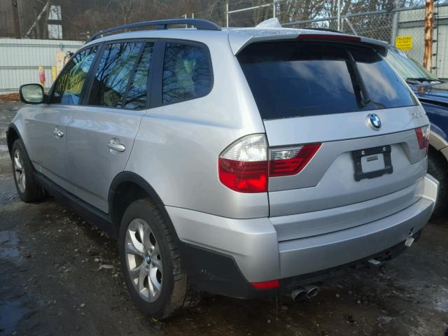 WBXPC9C43AWJ37170 - 2010 BMW X3 XDRIVE3 SILVER photo 3
