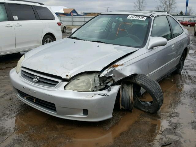 1HGEJ8241YL102811 - 2000 HONDA CIVIC EX SILVER photo 2