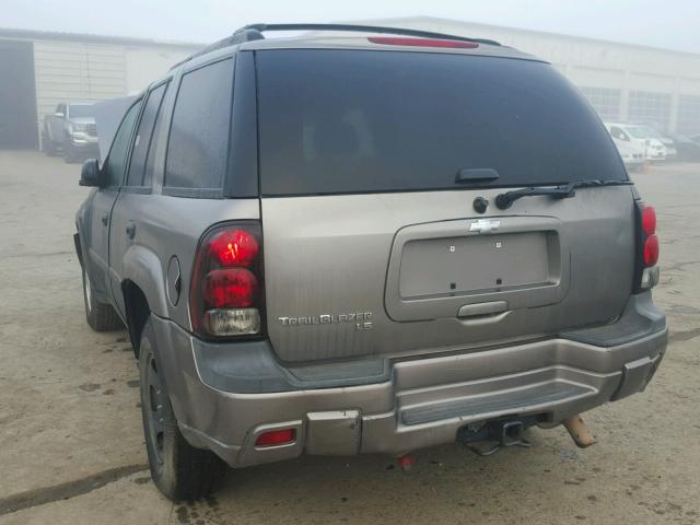 1GNDT13S462103115 - 2006 CHEVROLET TRAILBLAZE SILVER photo 3