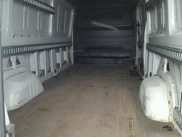 WDYPE8CC1C5720813 - 2012 FREIGHTLINER SPRINTER 2 WHITE photo 6