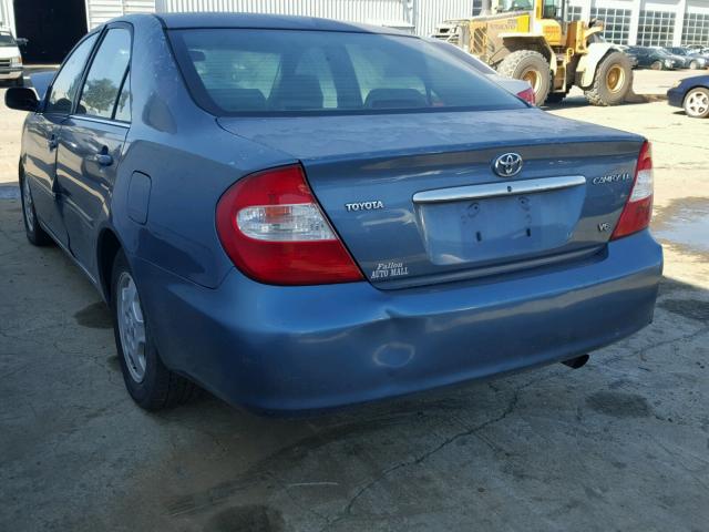 4T1BF32K03U545941 - 2003 TOYOTA CAMRY LE BLUE photo 3