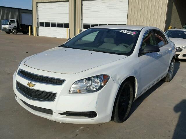 1G1ZA5EUXBF162627 - 2011 CHEVROLET MALIBU LS WHITE photo 2