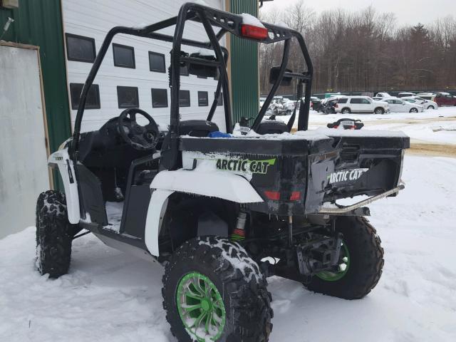 4UF11MPV2BT302376 - 2011 ARCTIC CAT PROWLER WHITE photo 3