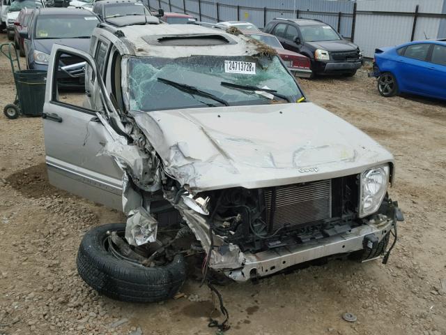 1J8GN58K68W183795 - 2008 JEEP LIBERTY LI SILVER photo 9