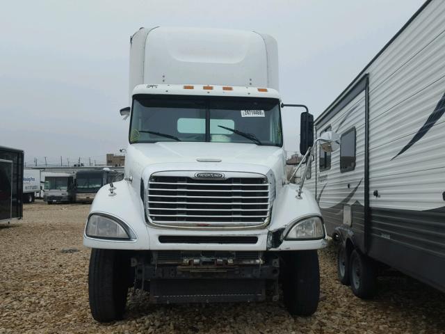 1FUJA6CK19DAH8723 - 2009 FREIGHTLINER CONVENTION WHITE photo 9