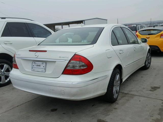 WDBUF87X28B269522 - 2008 MERCEDES-BENZ E 350 4MAT WHITE photo 4