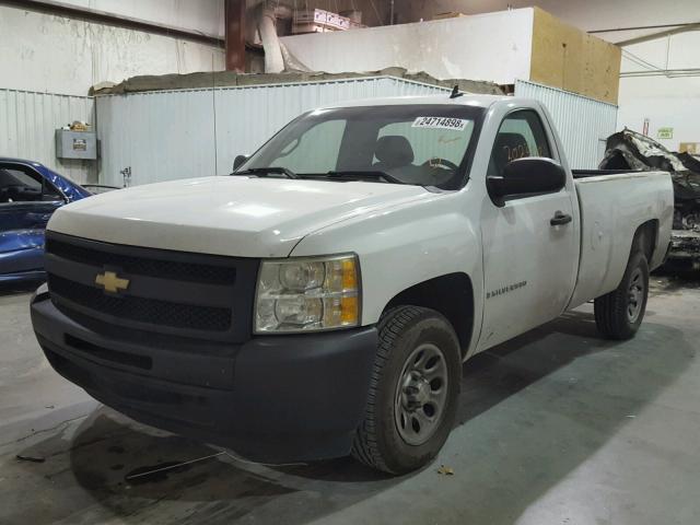 1GCEC14059Z121225 - 2009 CHEVROLET SILVERADO WHITE photo 2