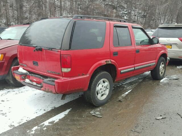 1GNDT13W3Y2274508 - 2000 CHEVROLET BLAZER RED photo 4