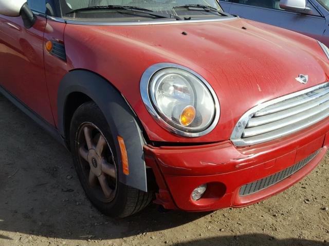 WMWMF33548TT60453 - 2008 MINI COOPER RED photo 9