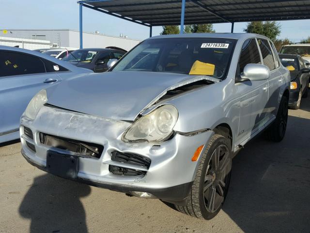 WP1AB29P34LA71092 - 2004 PORSCHE CAYENNE S GRAY photo 2