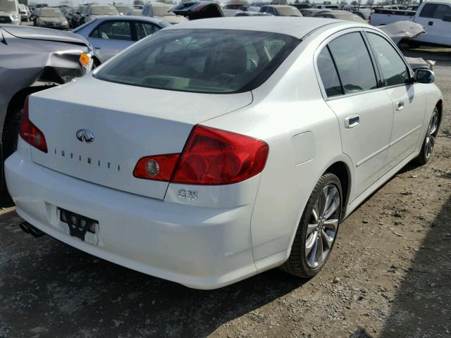 JNKCV51E66M502470 - 2006 INFINITI G35 WHITE photo 4