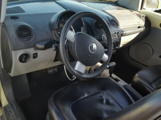 3VWCK21Y93M302716 - 2003 VOLKSWAGEN NEW BEETLE 黄色 照片 9