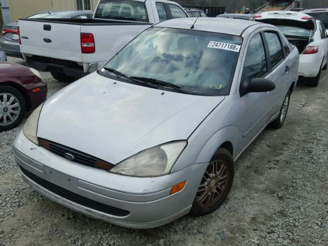 1FAFP3834YW257442 - 2000 FORD FOCUS ZTS SILVER photo 2