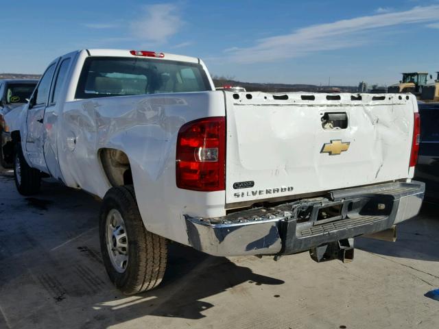 1GC2CVC88DZ228182 - 2013 CHEVROLET SILVERADO WHITE photo 3