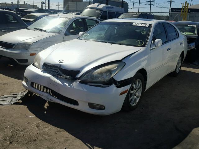 JTHBF30G020057483 - 2002 LEXUS ES 300 WHITE photo 2