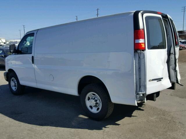 1GCWGAFF6G1225096 - 2016 CHEVROLET EXPRESS G2 WHITE photo 3