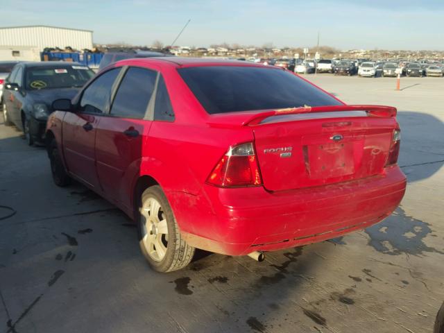 1FAFP34N87W223509 - 2007 FORD FOCUS ZX4 RED photo 3