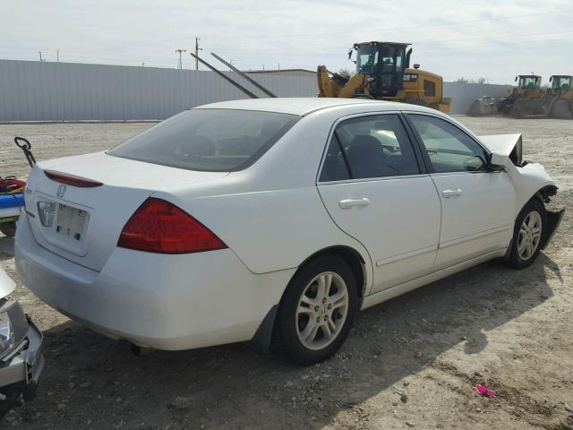 JHMCM56347C009081 - 2007 HONDA ACCORD SE WHITE photo 4