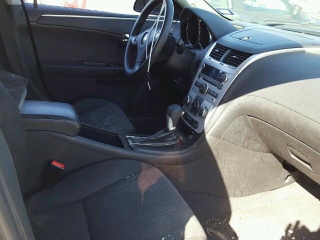 1G1ZC5EUXCF302638 - 2012 CHEVROLET MALIBU 1LT 银色 照片 5