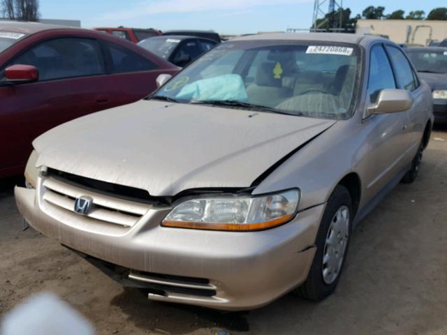 3HGCG66511G713244 - 2001 HONDA ACCORD LX GOLD photo 2