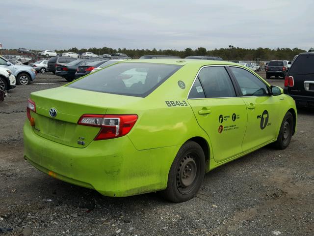 4T1BD1FK2CU045946 - 2012 TOYOTA CAMRY HYBR GREEN photo 4